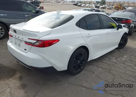 2025 Toyota Camry Se z USA, uszkodzony, nr VIN 4T1DAACKXSU123605
